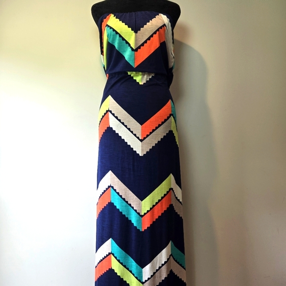 Trixxi Strapless Geometric Print Lpng Maxi Dress Small - Picture 1 of 9